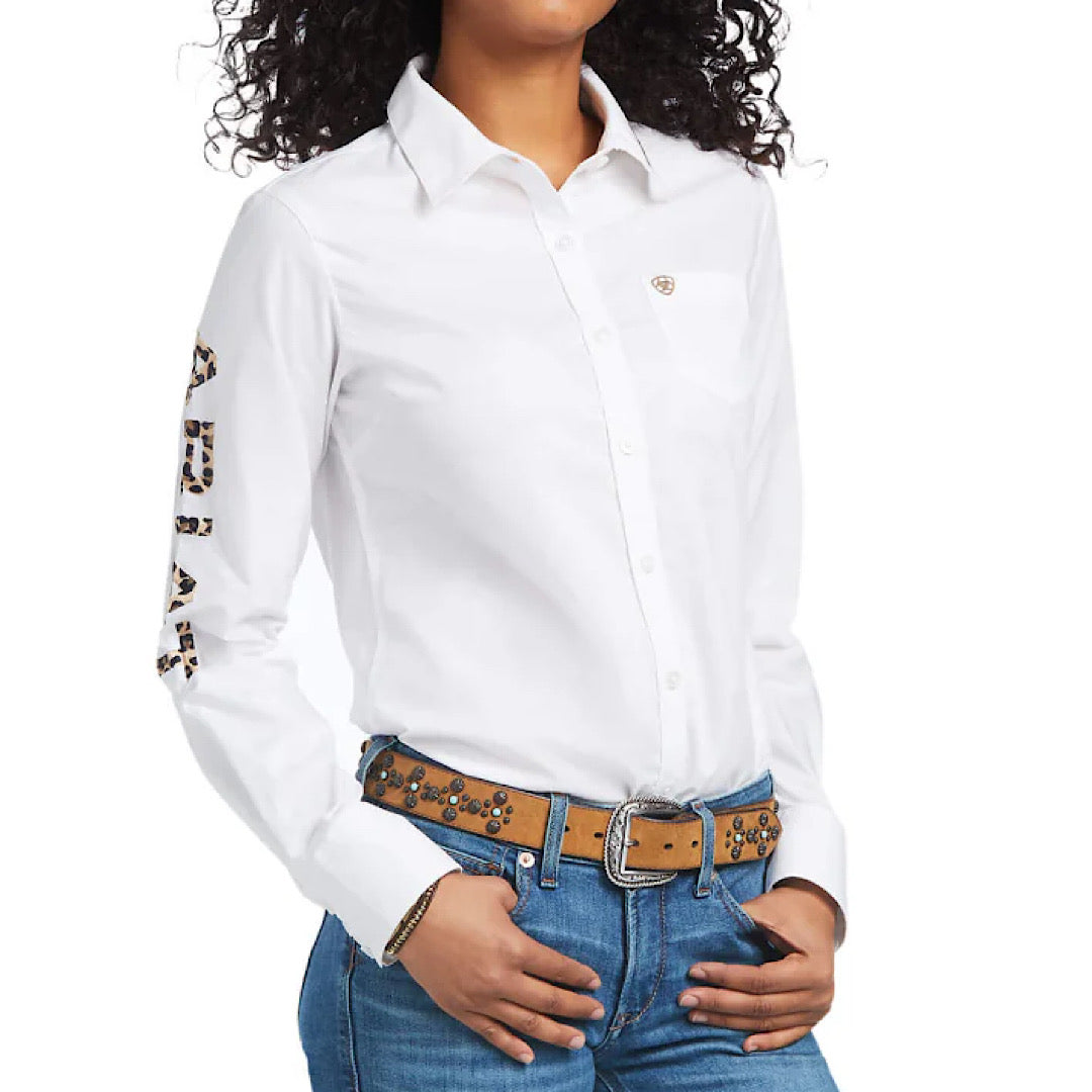 Woman’s Ariat White Long Sleeve Button Up