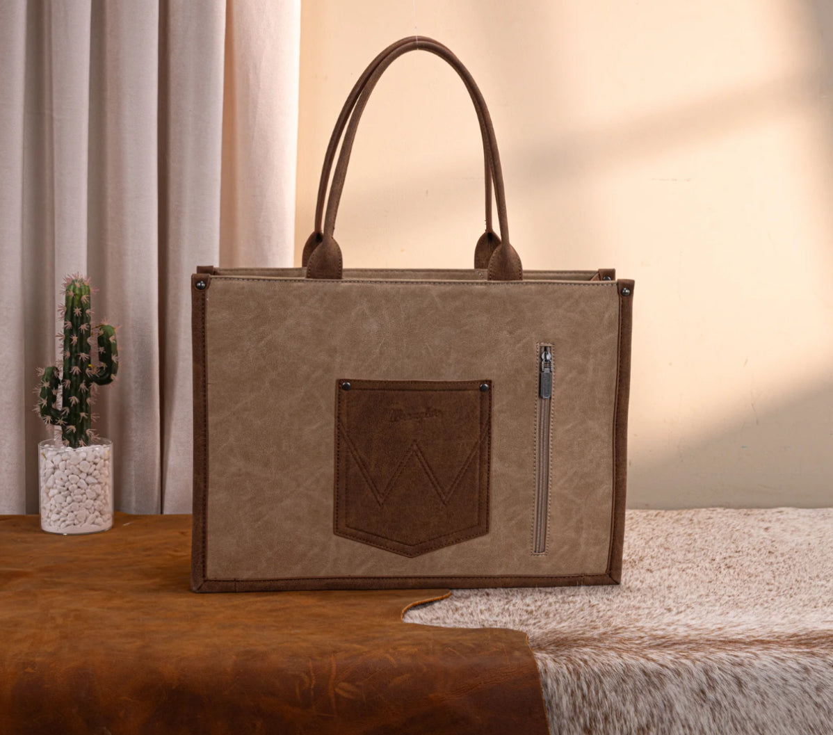 WRANGLER Buckle Concealed Carry Large Tote- WG250-8119TN