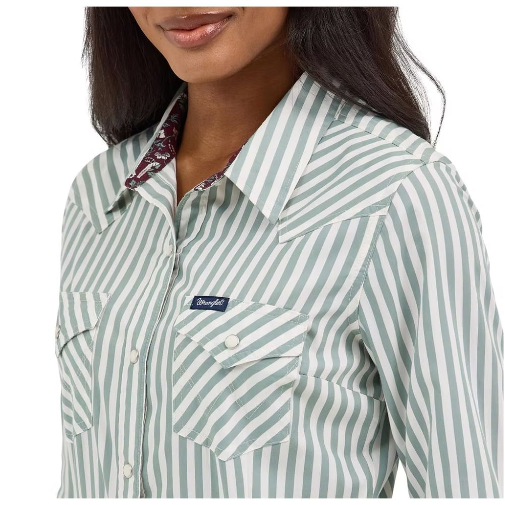 Wrangler Retro Ladies Green Striped Rodeo Shirt 112367183