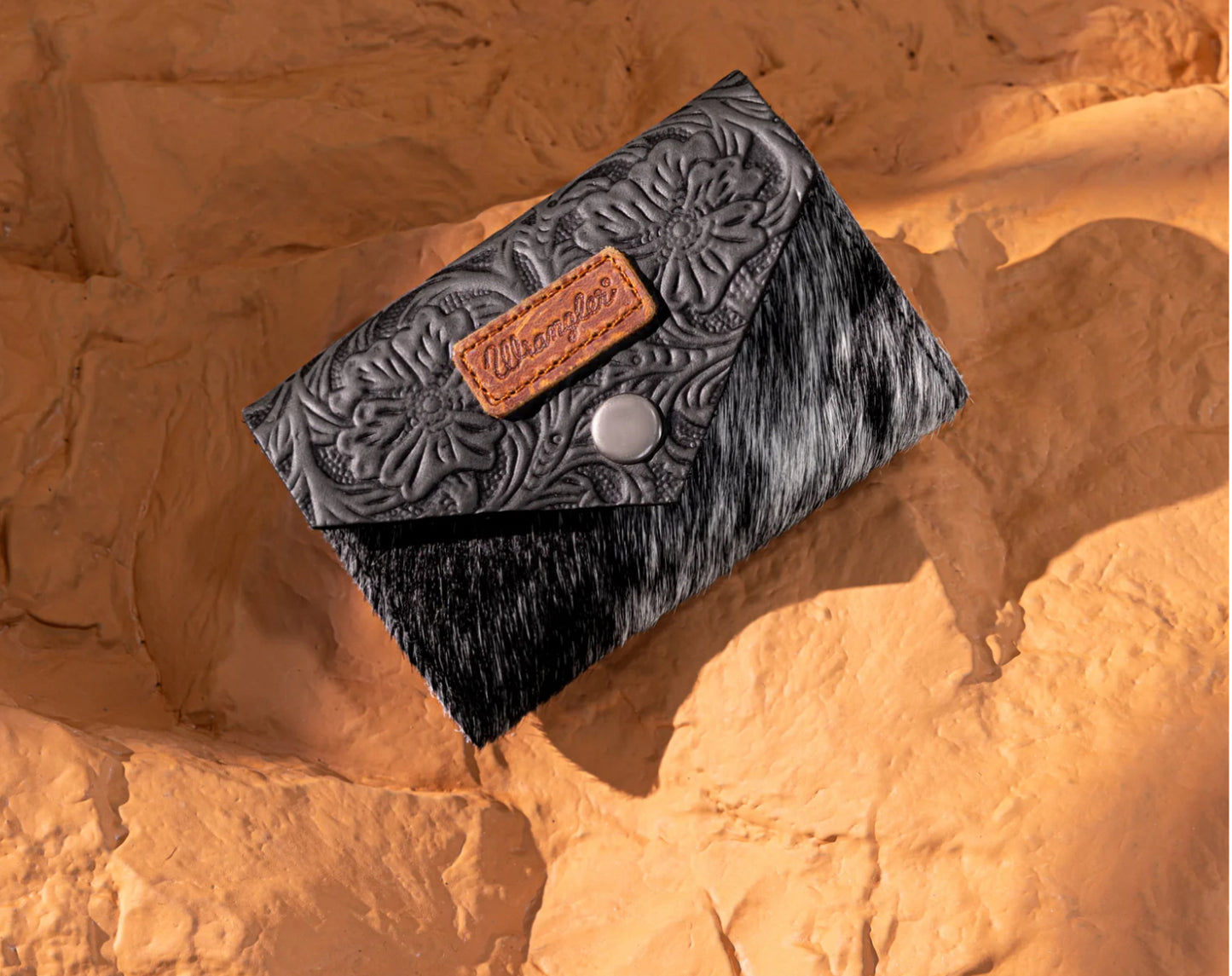 Wrangler Wallet, Floral Tooled, Hide Card Holder -Black WG224-W070BK