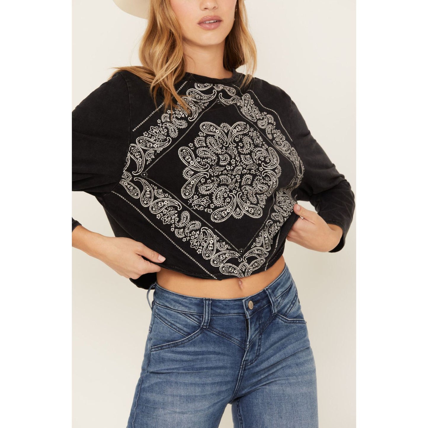 ROCK & ROLL DENIM WOMEN'S BANDANA PRINT LONG SLEEVE T-SHIRT #RRWT91R0D5