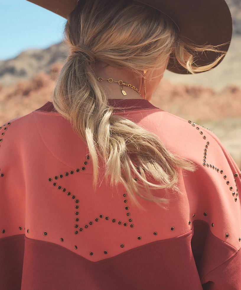 WRANGLER X LAINEY WILSON Studded Star Crewneck Shirt | 112370629