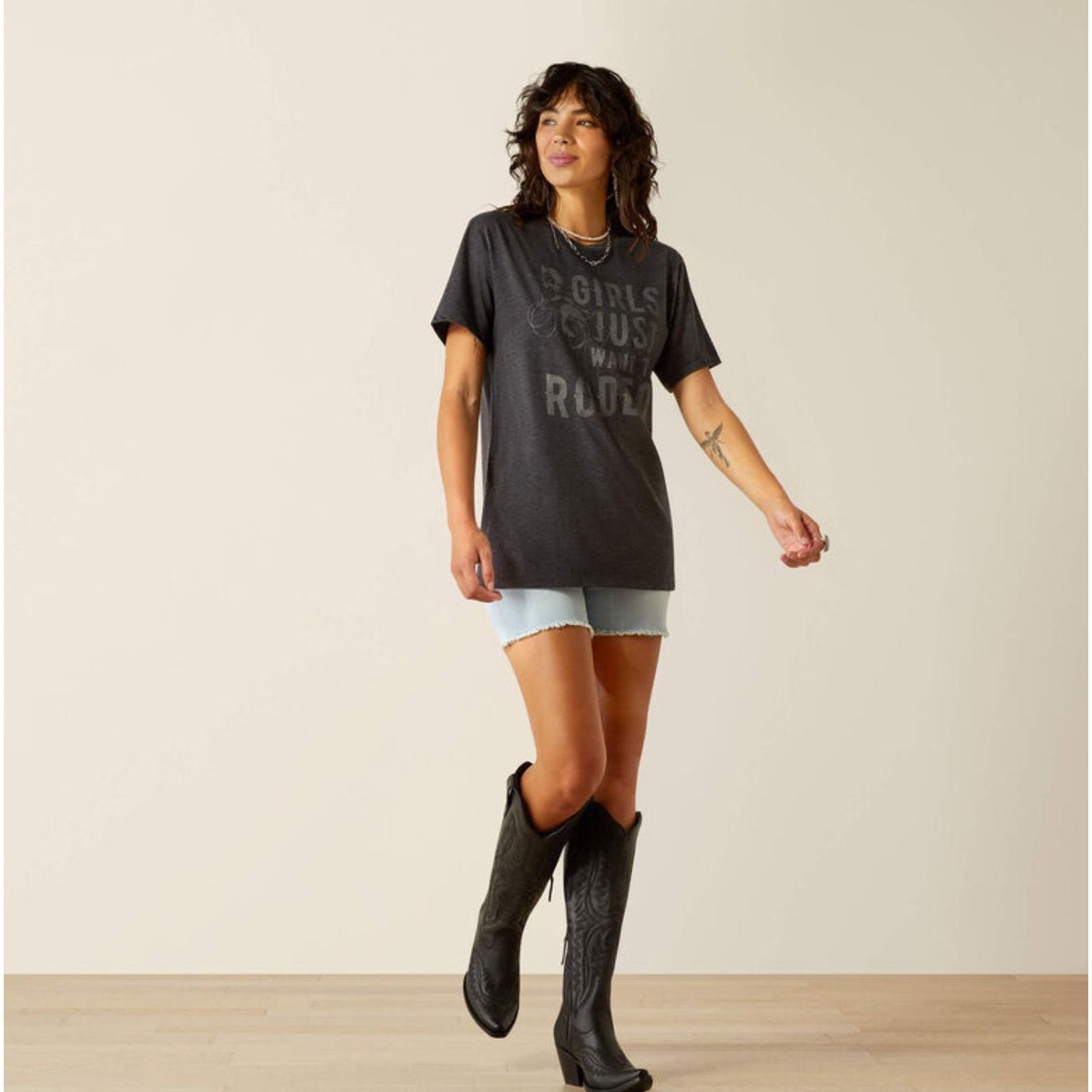✩ Ariat Ladies T-Shirt: Girls Want To Rodeo, Heather Grey 10058879