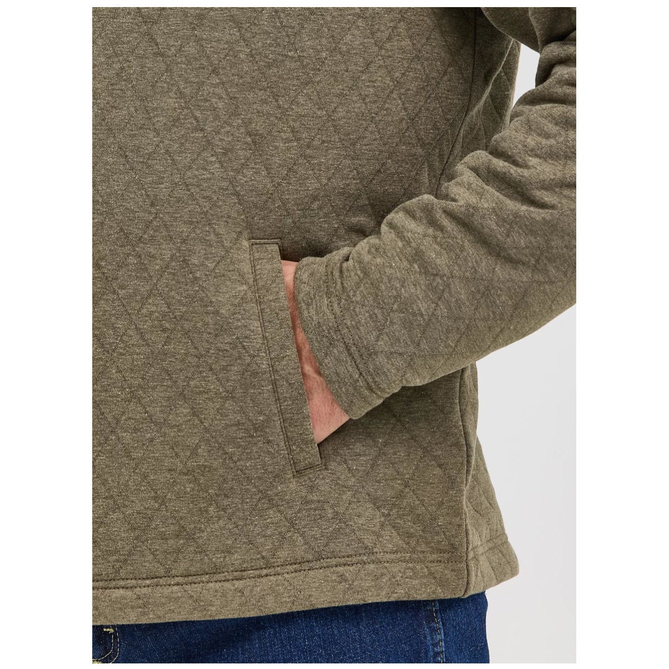 Wrangler MEN'S GEORGE STRAIT QUARTER-ZIP QUILTED PULLOVER 112367929