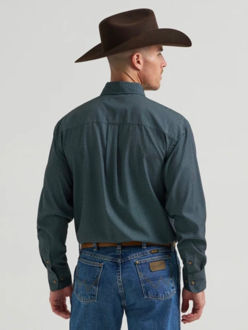 Wrangler Men's, George Straight, Long Sleeve, Green 112385378