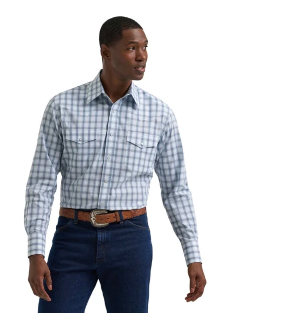 Wrangler Men's Classic Fit Long Sleeve  112381654