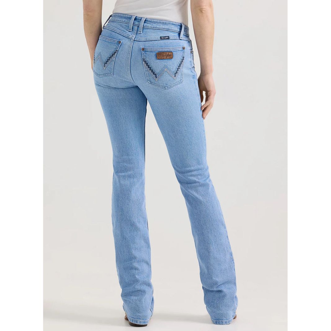 * 112359358 | WOMEN'S WRANGLER RETRO® MAE MID RISE BOOTCUT JEAN