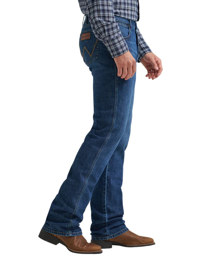 Wrangler Men’s Retro Jean, Slim Boot 112381600