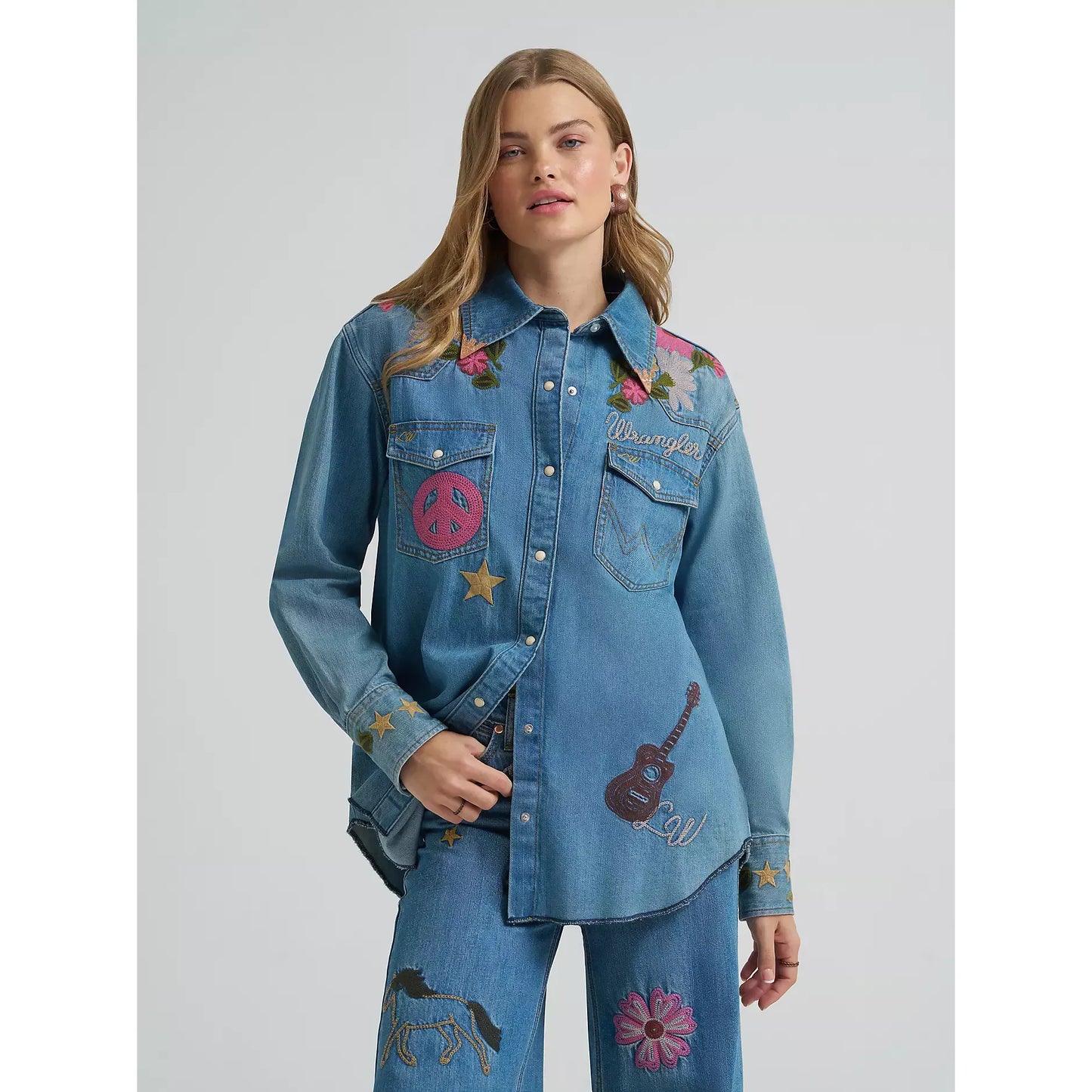 Wrangler X Lainey Wilson Ladies Blue Denim Shirt 112375521