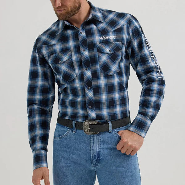 MEN'S WRANGLER® LOGO LONG SLEEVE BUTTON-DOWN PLAID SHIRT