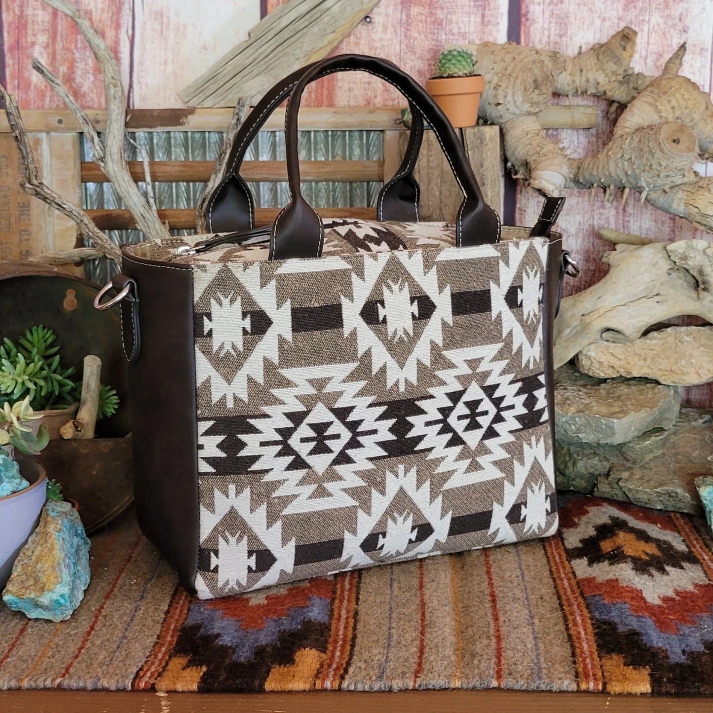 Nocona - Crossbody Handbag, “Tessa” Southwest Print N770016402
