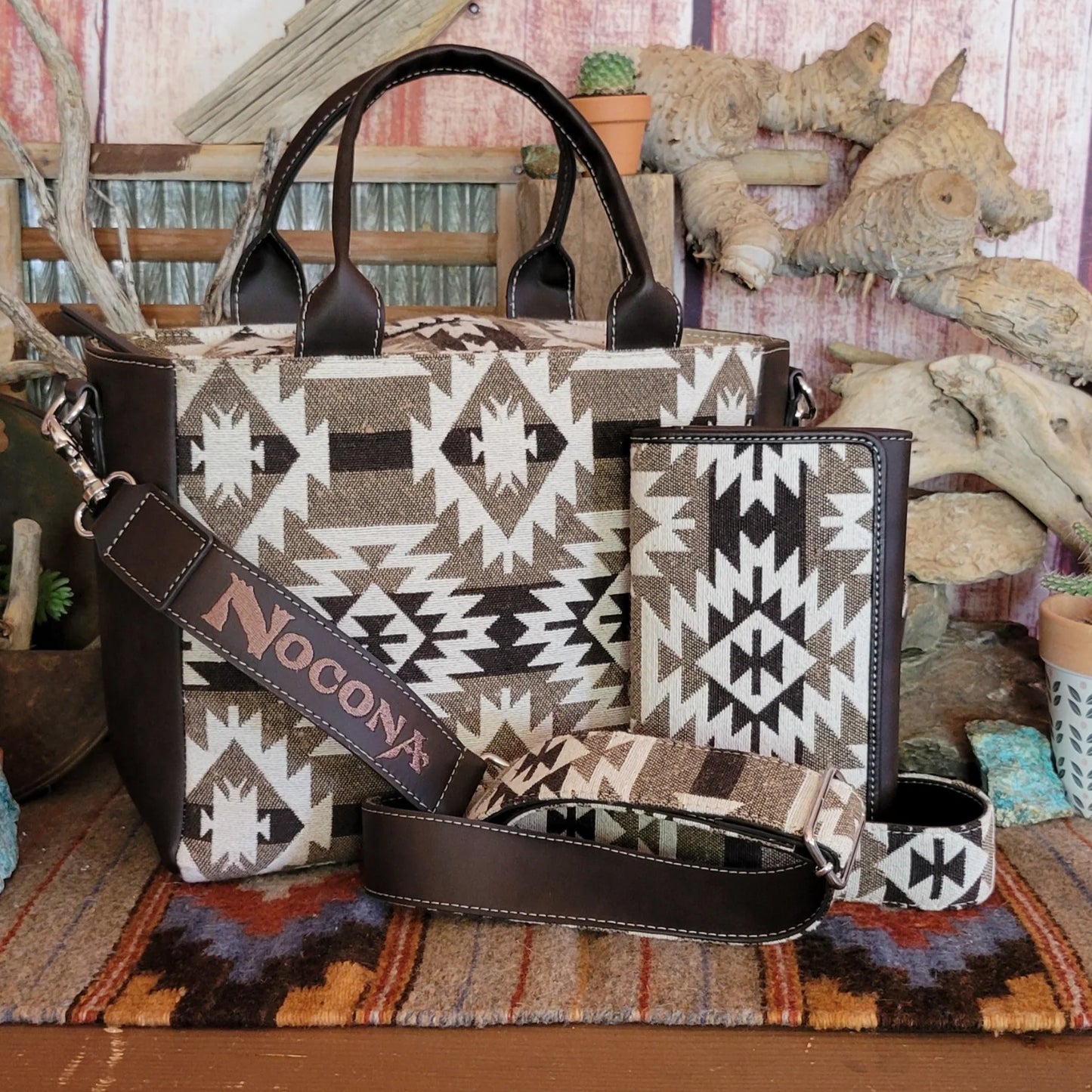 Nocona - Crossbody Handbag, “Tessa” Southwest Print N770016402