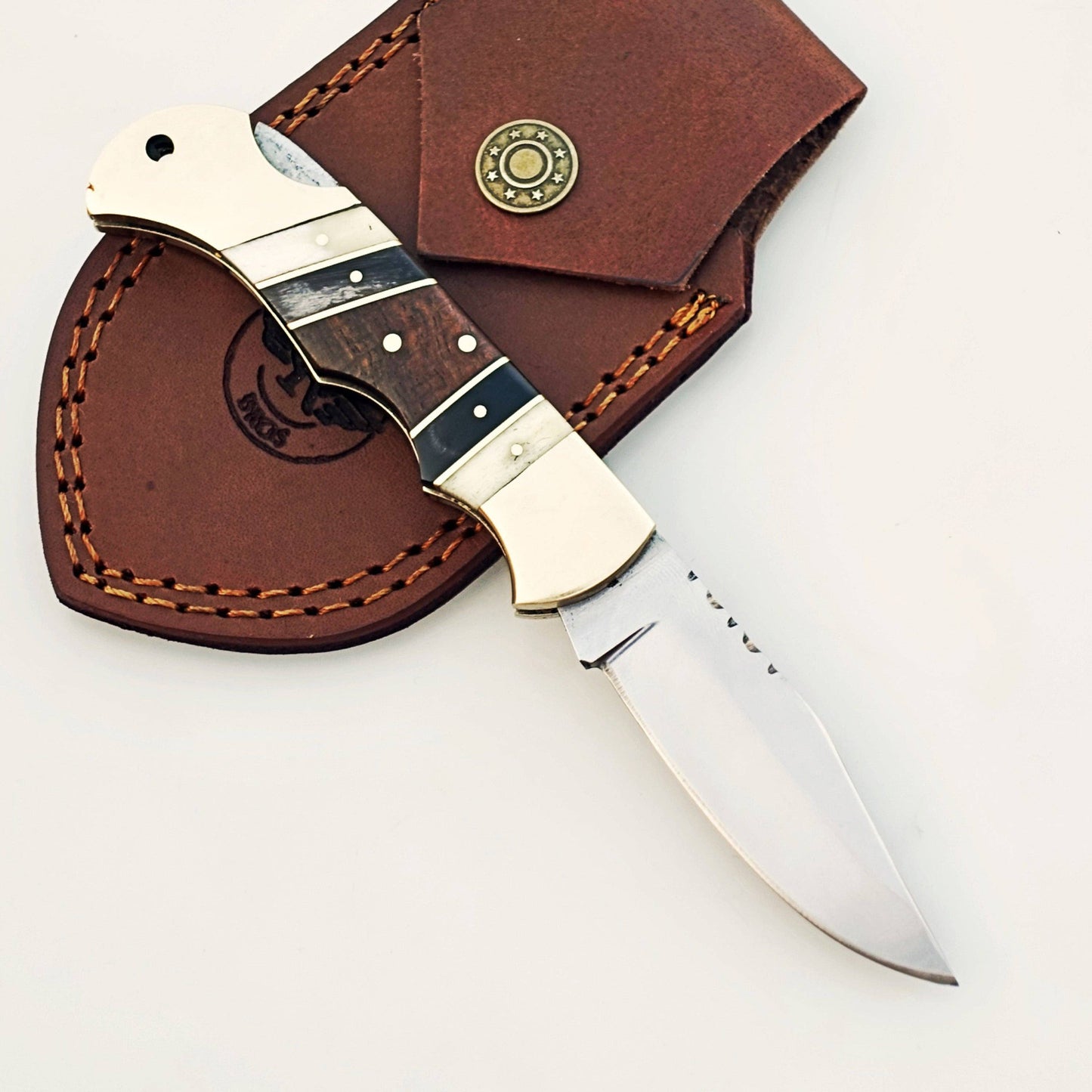 The Gentleman Folding Knife - Stainless Steel