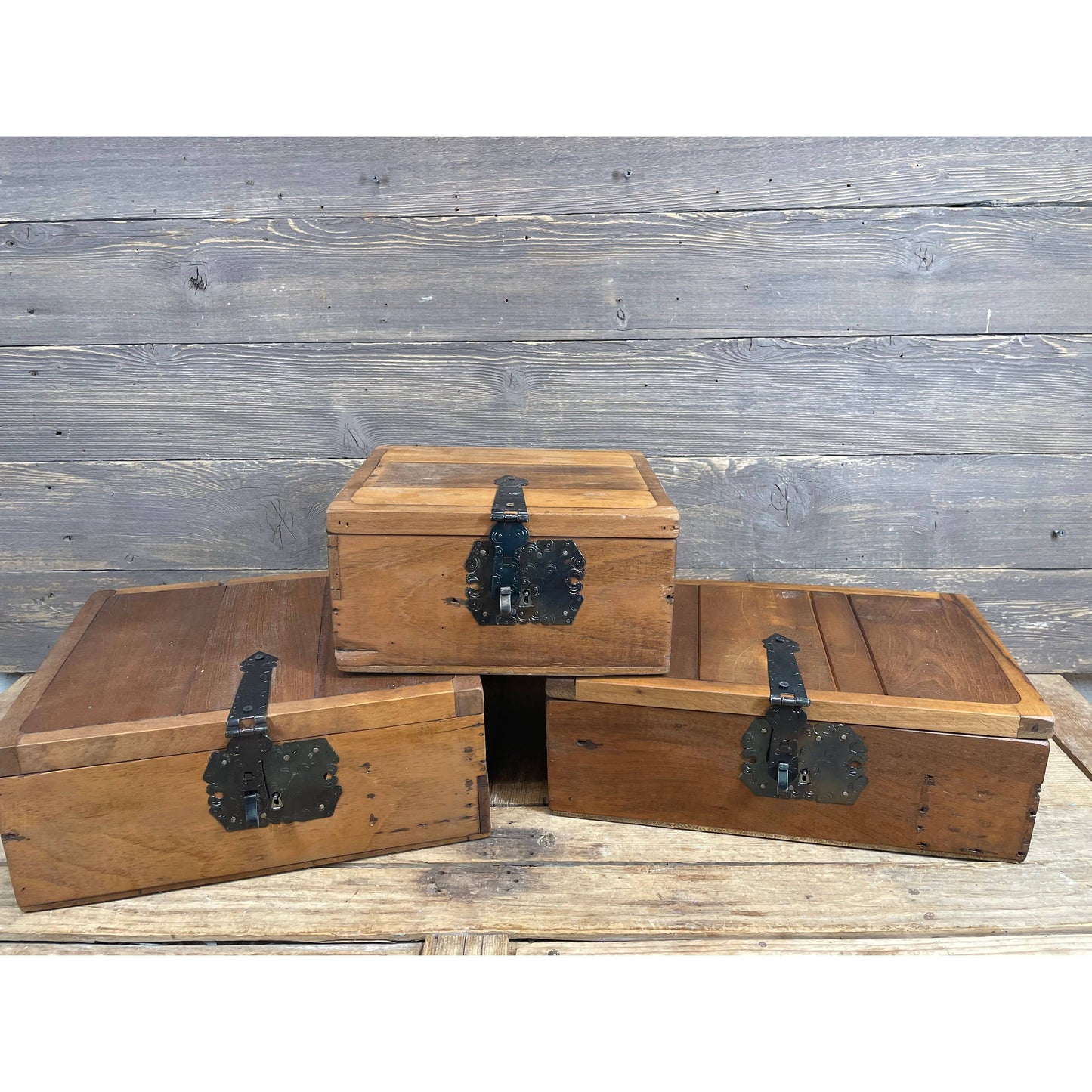Tejas Ranch Reclaimed Old Mahogany Wood Box w/ Lock and Key 2