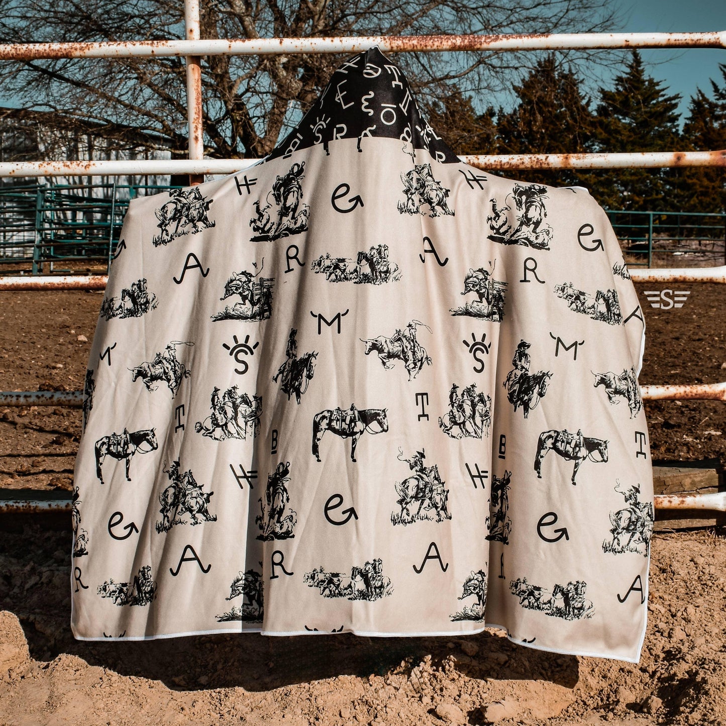 Flying S Company - Kids Wearable Towel with Hood