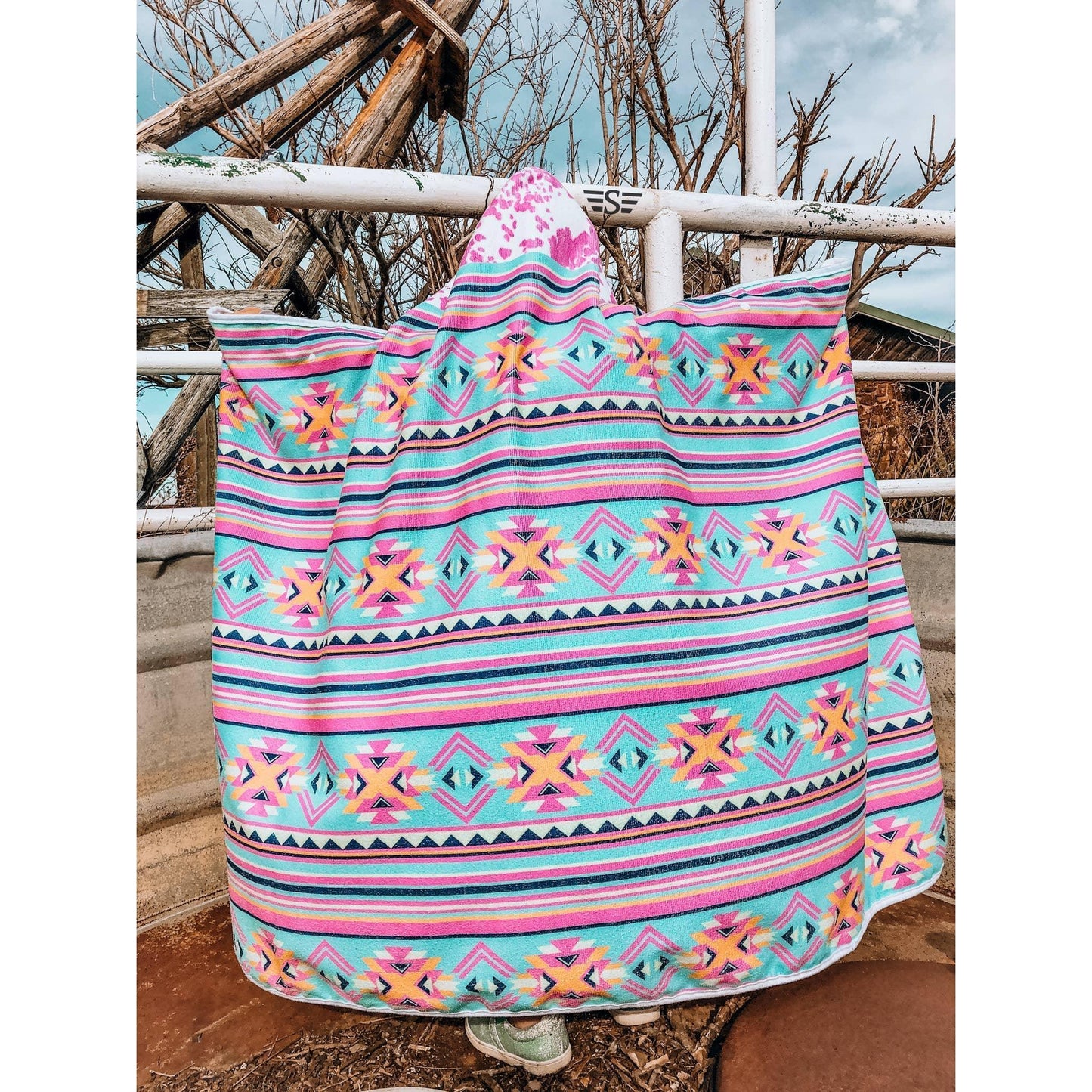 Flying S Company - Kids Wearable Towel with Hood