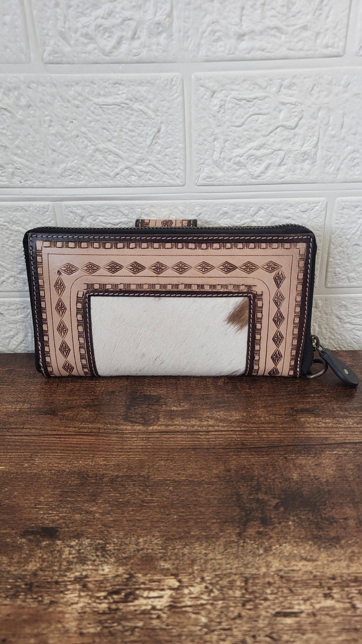 Handcrafted Cowhide Leather Women's Wallet