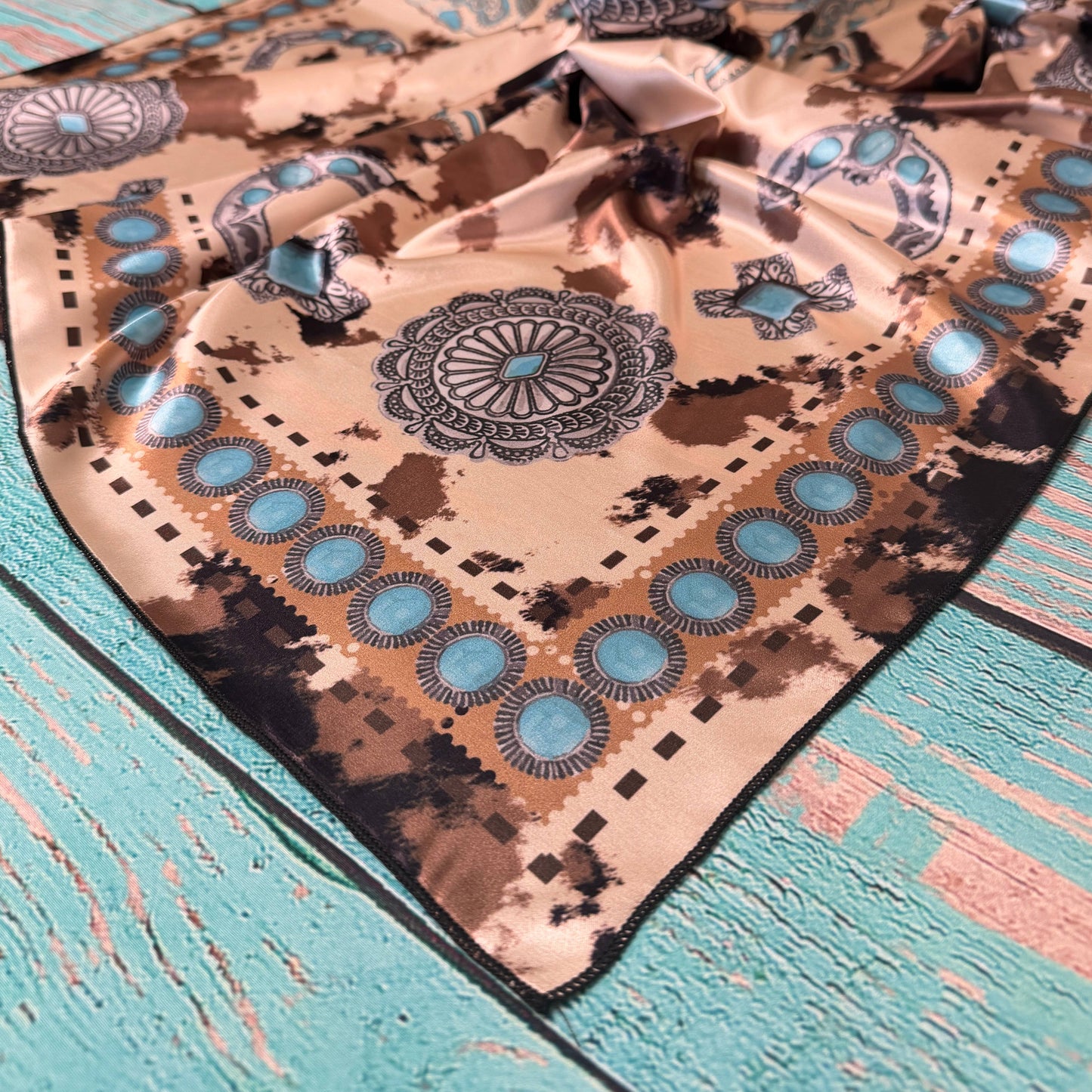 AVS871 COW PRINT SILK SCARF 36X36