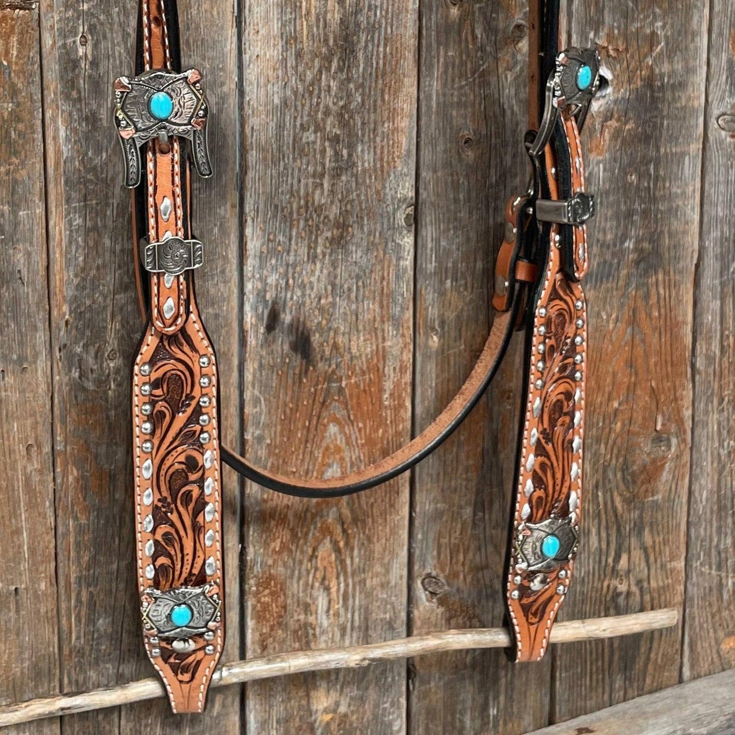 Rodeo Drive - Silver Buck stitch with Turquoise Browband / One Ear / Breast collar TACK SET #BBBC478
