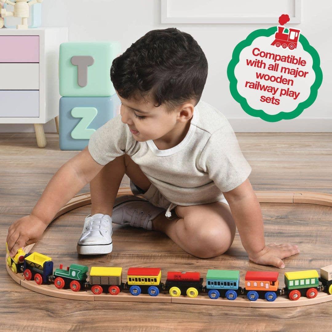 Play22 - "Wooden Train Set 12 PCS - Magnetic Engines & Toys"