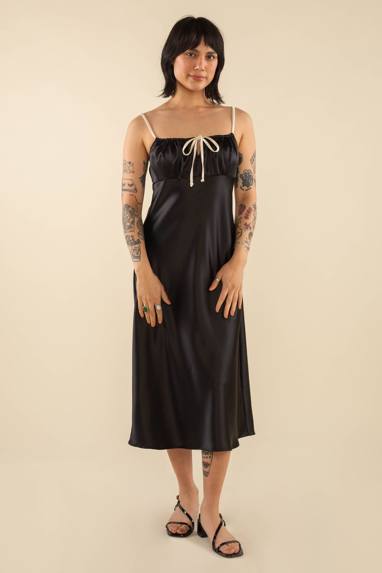 Nat Contrast Tie Dress